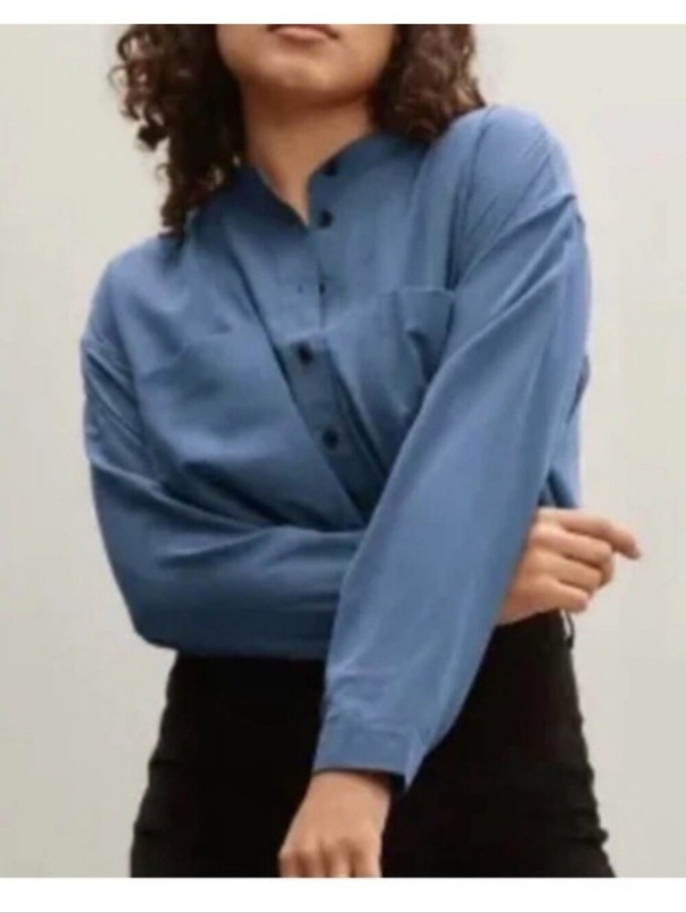 Everlane The Silky Henley Popover Blouse Slate Blue size 2 Lightweight Top